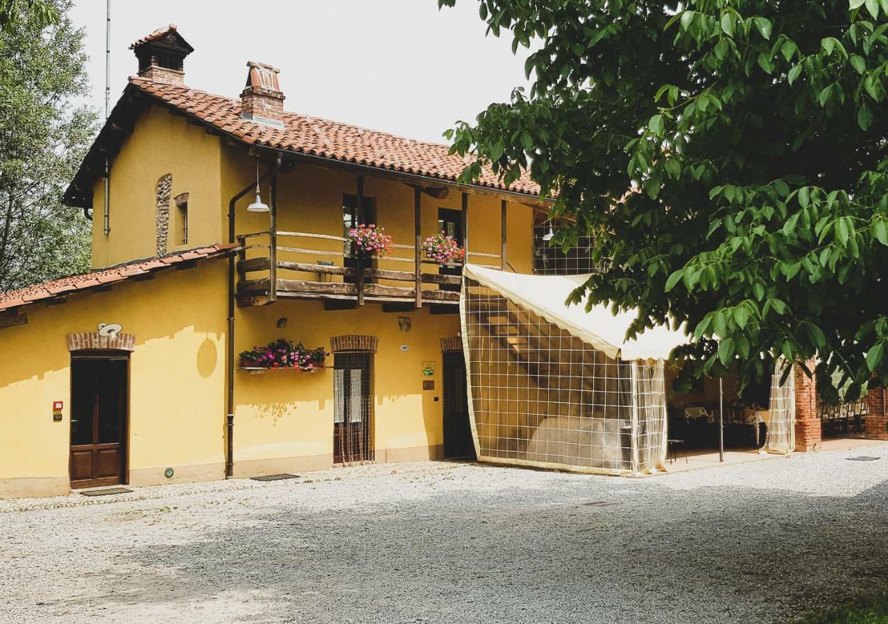 Agriturismo Fiori Di Zucca Fossano Kültér fotó